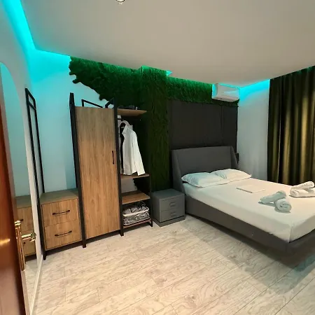 Apartment Urban Rustic In Blloku Area